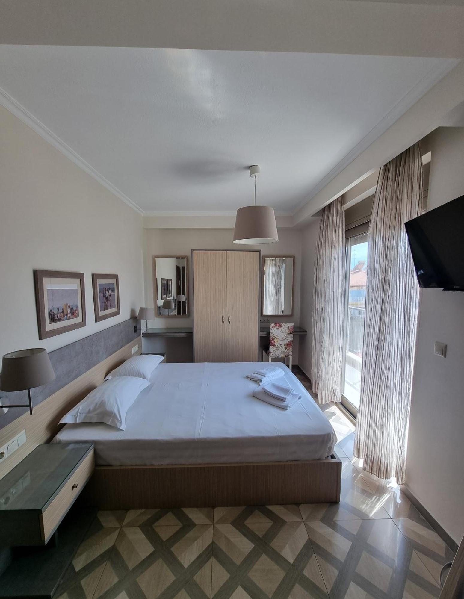 Sissy'S Boutique Apartments Паралія-Катерініс Екстер'єр фото